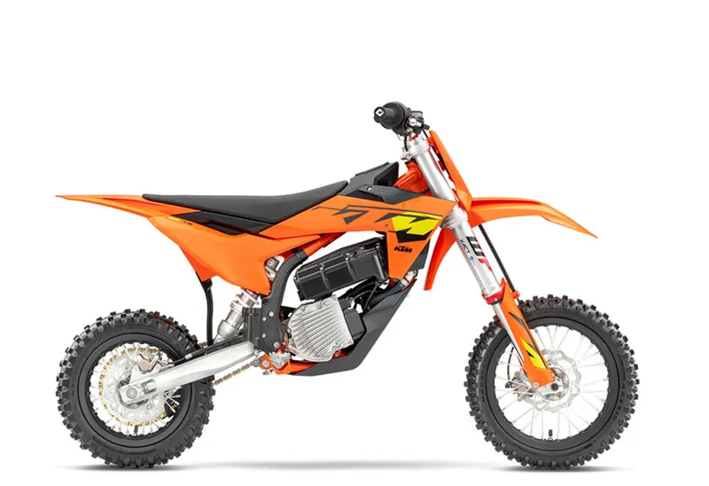 2027 KTM SX-E 5 — front three-quarter view