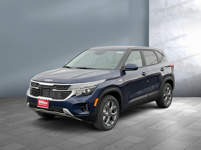 2026 Kia Seltos — front three-quarter view