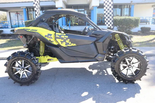 2019 Can-Am® #XmrTURBO