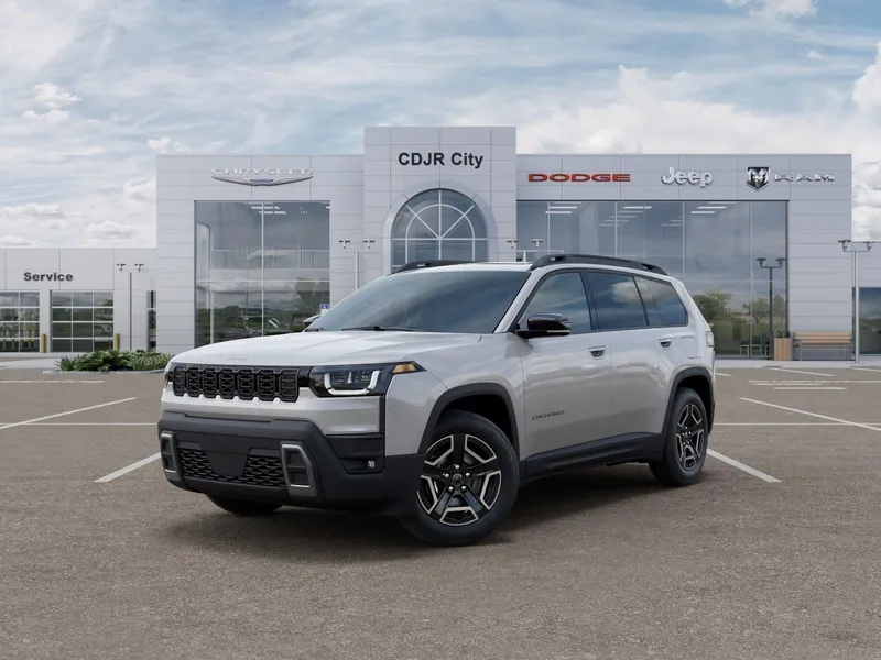 2026 Jeep Cherokee CHEROKEE LIMITED 4X4 in Silver Zynith Clear-Coat Exterior Paint — front three-quarter view
