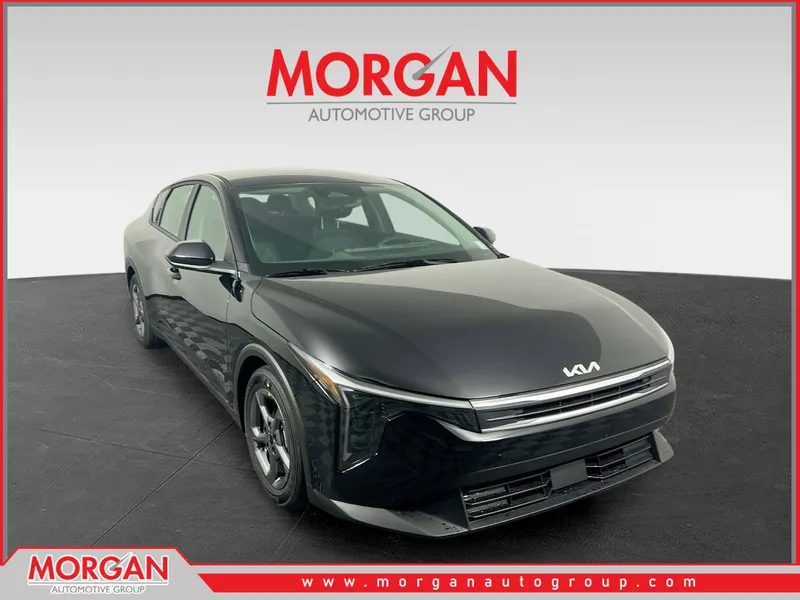 2025 Kia K4 LXS in Aurora Black Pearl — front three-quarter view