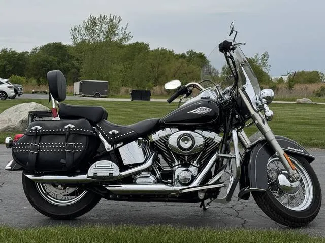 2015 Harley-Davidson® FLSTC - Heritage Softail® Classic — front three-quarter view