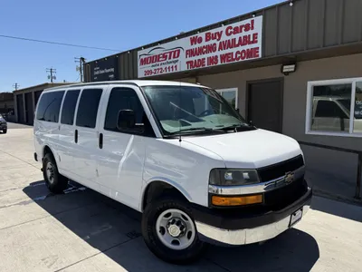 2014 Chevrolet Express 12 Passenger