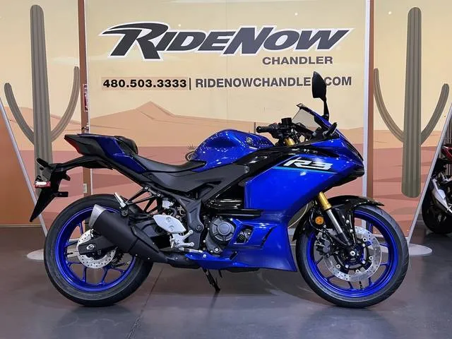 2026 Yamaha YZF-R3 — front three-quarter view