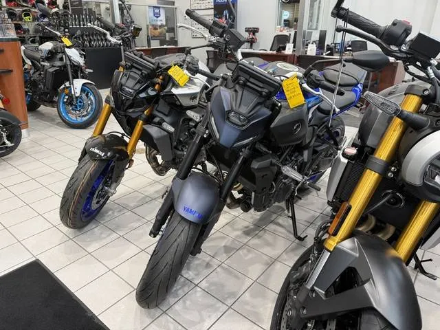 2026 Yamaha MT-07 — front three-quarter view