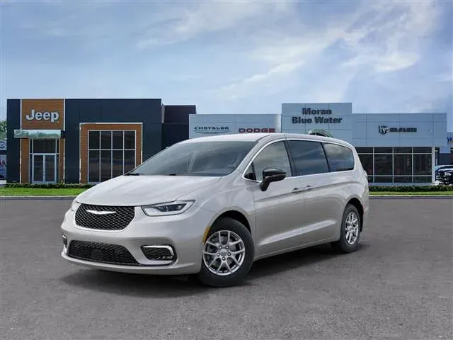 2026 Chrysler Pacifica PACIFICA SELECT in Silver Mist Clear-Coat Exterior Paint — front three-quarter view