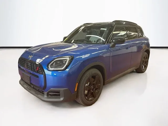 2026 MINI COUNTRYMAN OXFORD EDITION in Blazing Blue Metallic — front three-quarter view