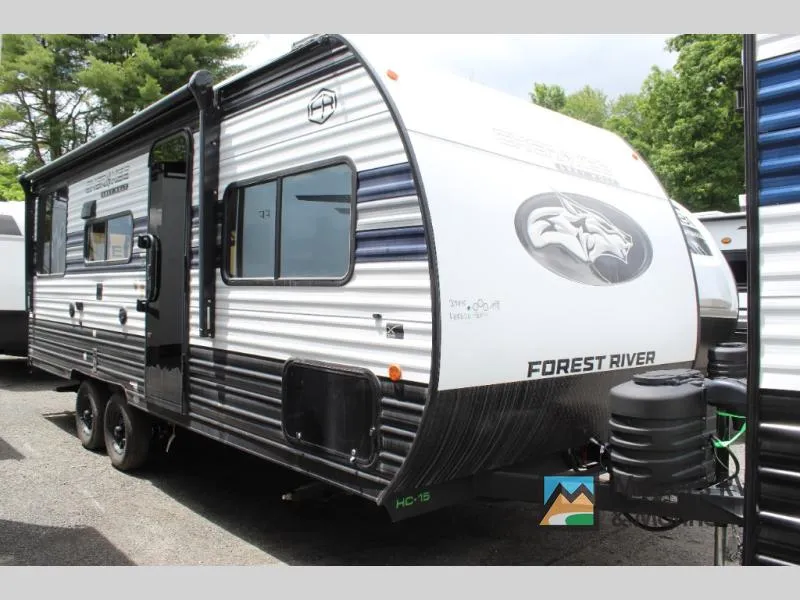2027 Forest River RV Cherokee Grey Wolf 20RDSE — front three-quarter view