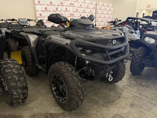 2025 Can-Am® Outlander XT 850 — front three-quarter view