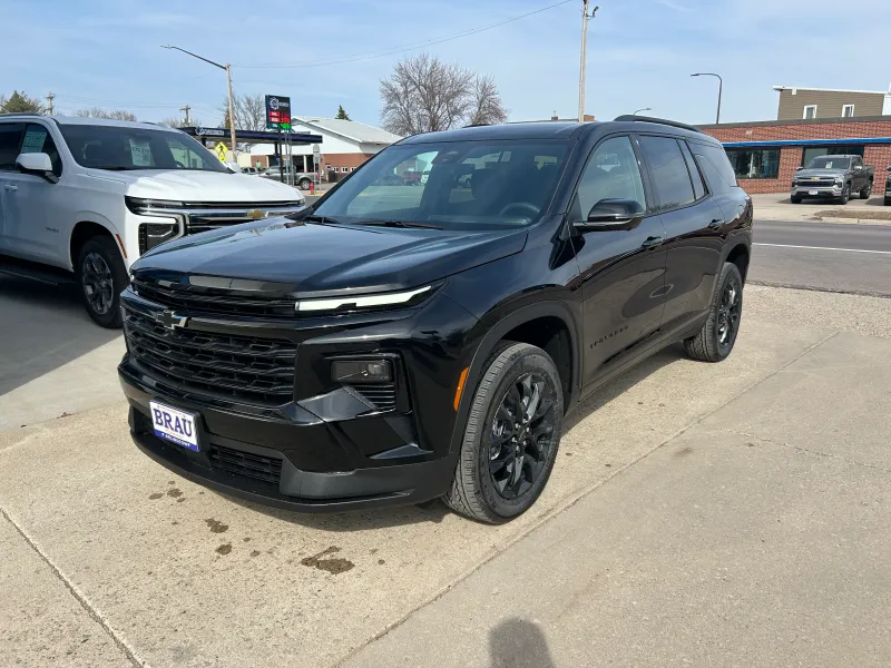 2026 Chevrolet Traverse — side profile view