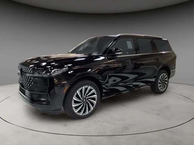 2027 Lincoln Navigator Black Label in Black — front three-quarter view