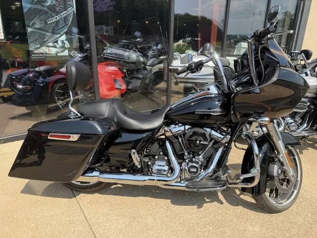 2022 Harley-Davidson® FLTRX - Road Glide® — front three-quarter view