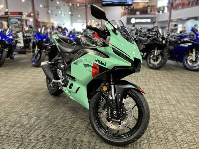 2026 Yamaha YZF-R3 — front three-quarter view