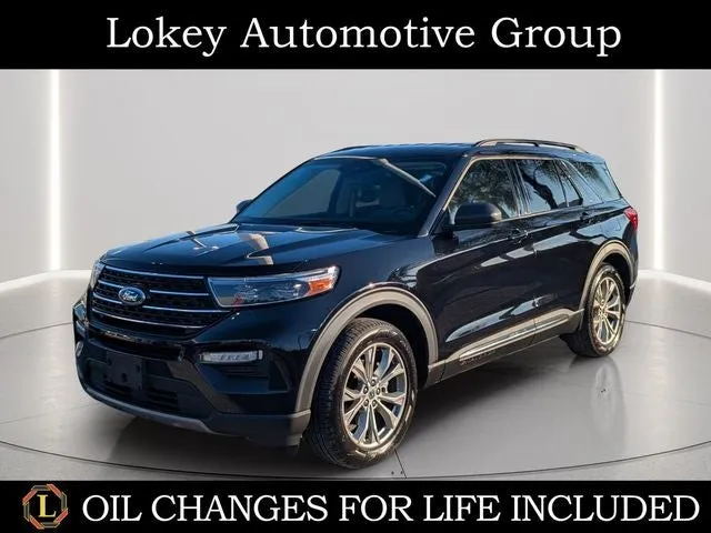2023 Ford Explorer XLT in Agate Black Metallic — front three-quarter view
