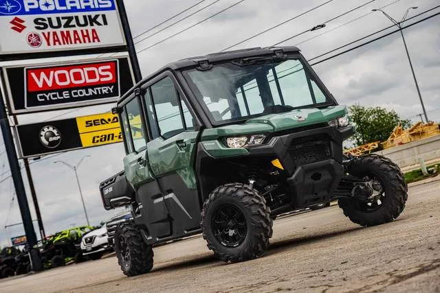 2026 Can-Am® Defender MAX DPS CAB HD10 — front three-quarter view