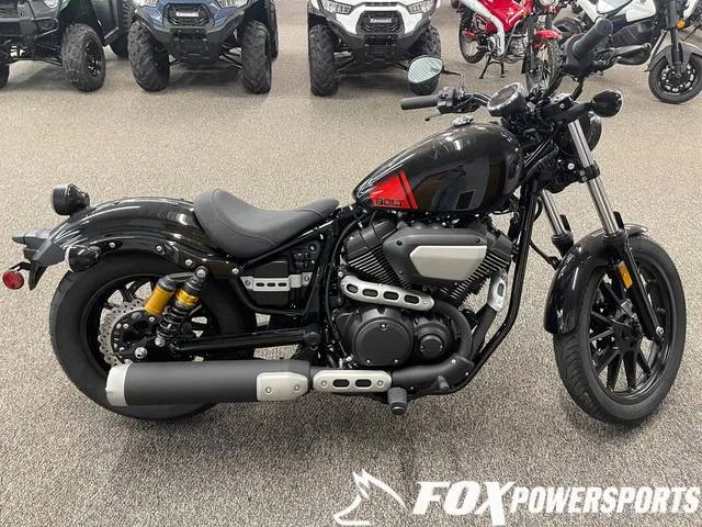 2024 Yamaha Bolt R-Spec — front three-quarter view