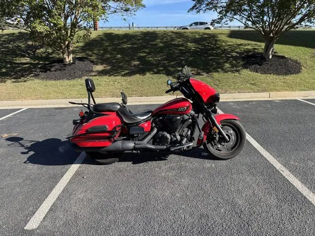 2015 Yamaha XVS1300 — front three-quarter view