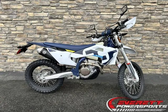 2026 Husqvarna® FE 350s — front three-quarter view