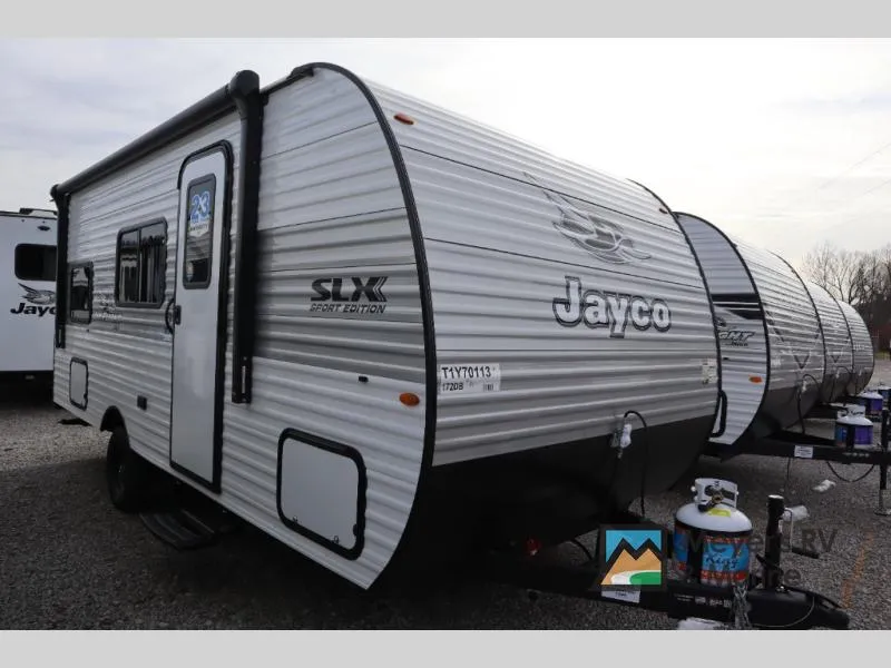 2026 Jayco Jay Flight SLX 172DB — front three-quarter view