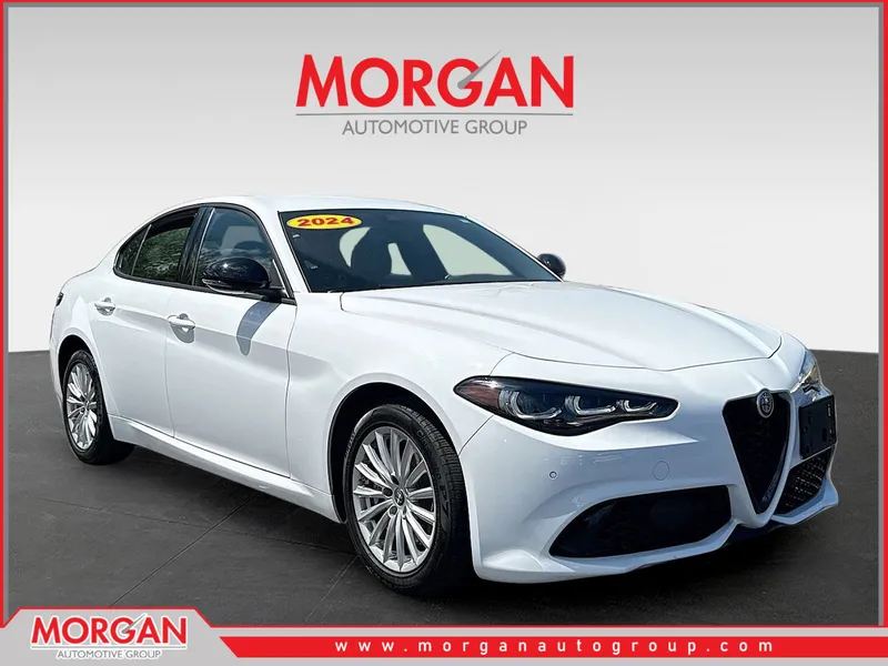 2024 Alfa Romeo Giulia Sprint in Alfa White — front three-quarter view