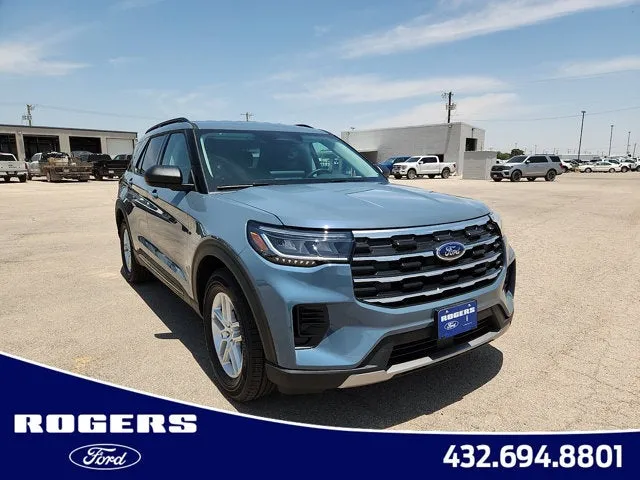 2026 Ford Explorer Active w/200A Pkg in Vapor Blue Metallic — front three-quarter view