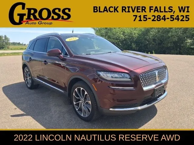 2022 Lincoln Nautilus Reserve in Burgundy — front three-quarter view