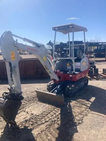 2022 Takeuchi TB216 — front three-quarter view