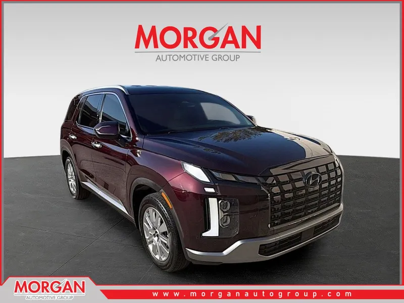 2023 Hyundai Palisade SEL in Sierra Burgundy — front three-quarter view
