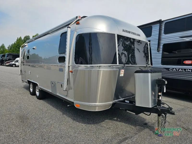 2025 Airstream Globetrotter — front three-quarter view