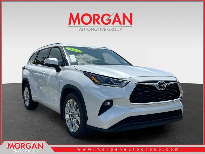 2023 Toyota Highlander Limited in Beige — front three-quarter view