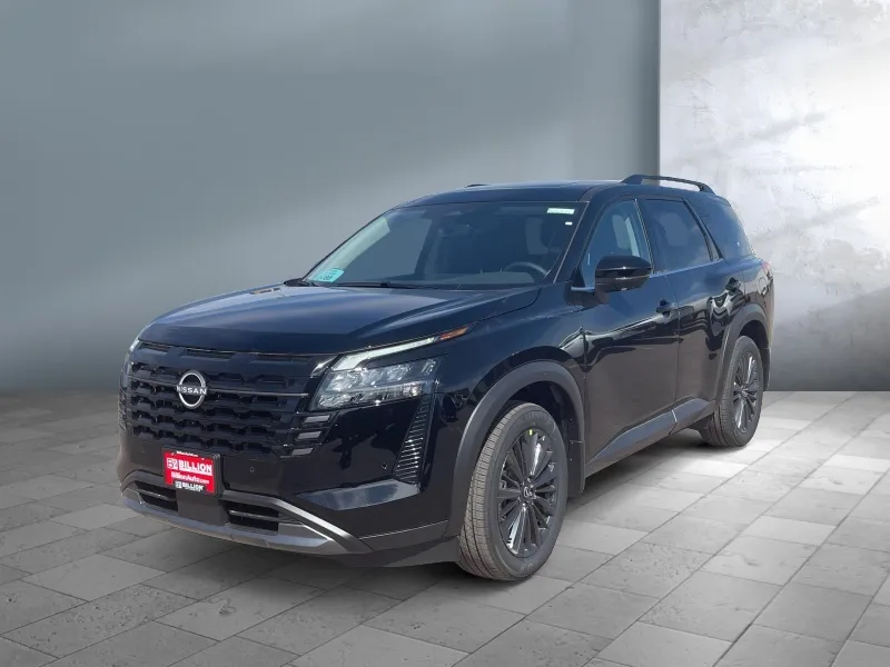 2026 Nissan Pathfinder — front three-quarter view