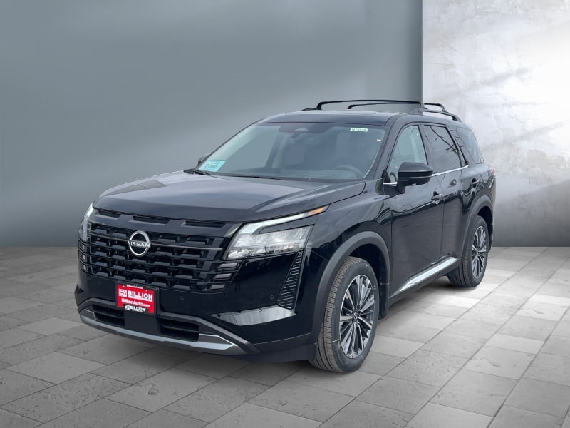 2026 Nissan Pathfinder — front three-quarter view