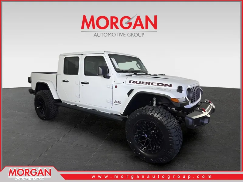 2026 Jeep Gladiator Rubicon in White/off-white — front three-quarter view