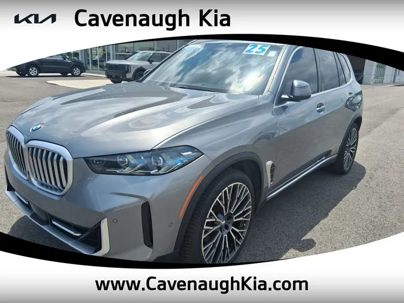 2025 BMW X5 xDrive40i in Skyscraper Grey Metallic — front three-quarter view