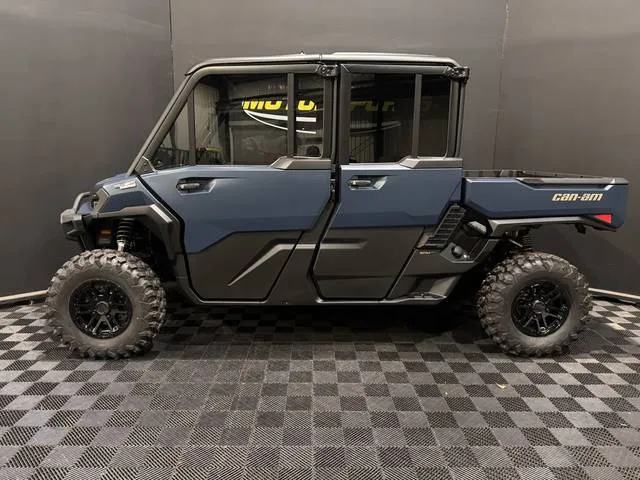 2026 Can-Am® Defender MAX Limited HD11