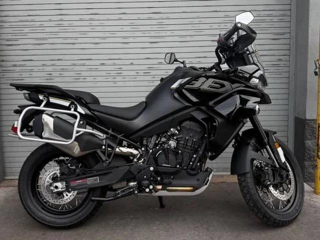 2026 CFMOTO Ibex 800 E — front three-quarter view