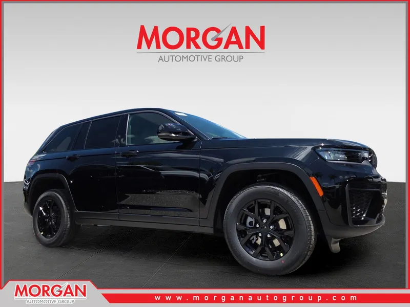 2026 Jeep Grand Cherokee Laredo Altitude in Black — front three-quarter view