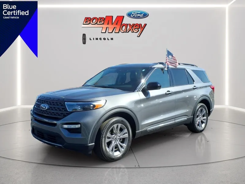 2023 Ford Explorer XLT in Carbonized Gray Metallic — front three-quarter view