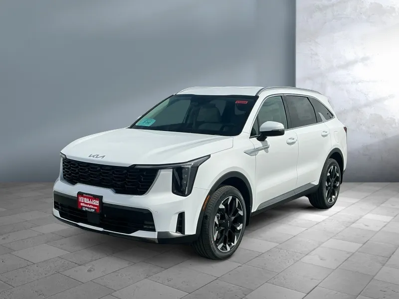 2026 Kia Sorento — front three-quarter view