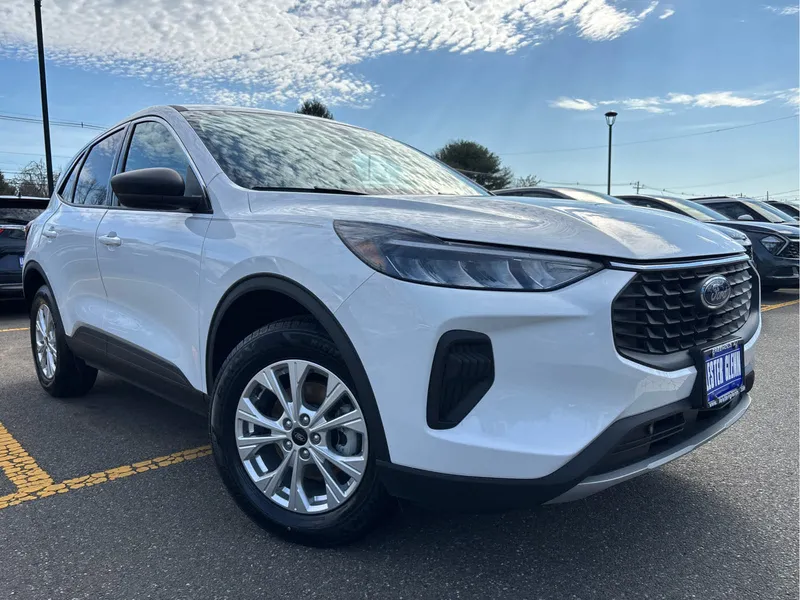 2023 Ford Escape — side profile view