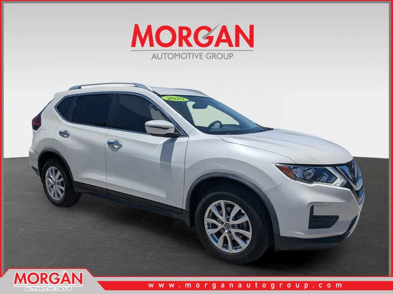 2020 Nissan Rogue SV in Pearl White Tricoat — front three-quarter view