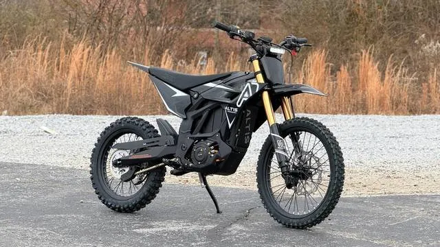 2025 Altis Powersports Sigma MX — front three-quarter view