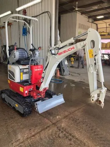 2024 Takeuchi TB210R — front three-quarter view