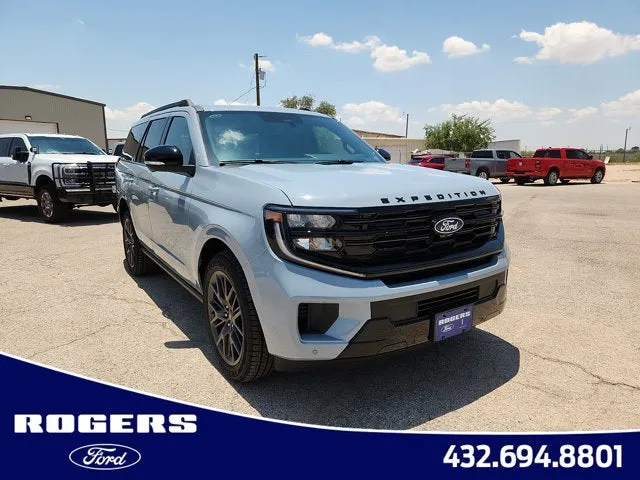 2027 Ford Expedition Platinum in Gray Metallic — front three-quarter view