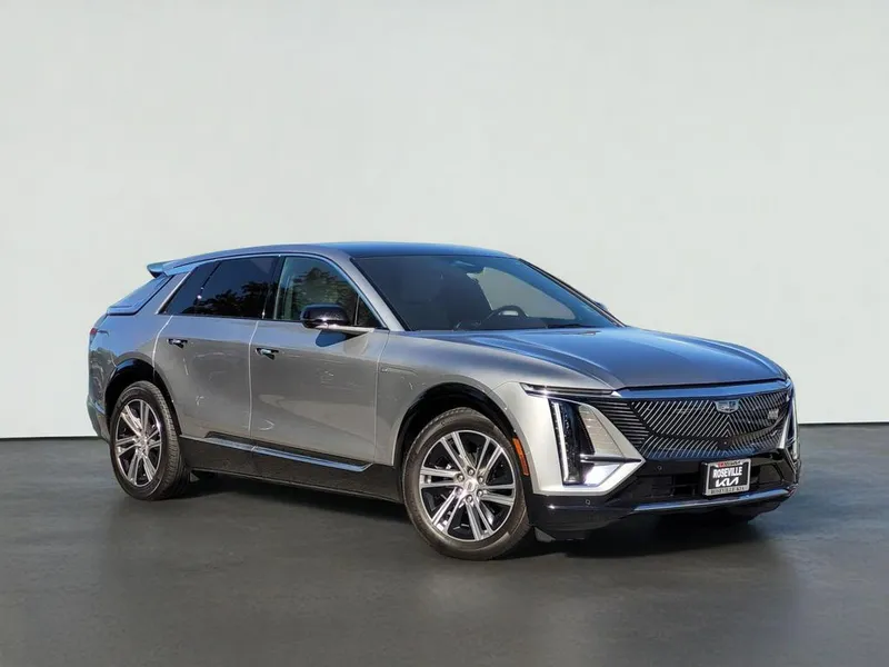2024 Cadillac LYRIQ LUXURY in Argent Silver Metallic — front three-quarter view