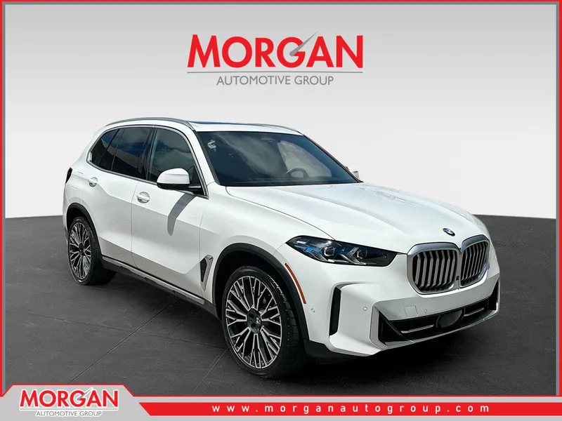 2024 BMW X5 sDrive40i in White — front three-quarter view