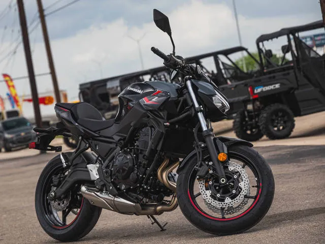 2025 Kawasaki Z650 — front three-quarter view