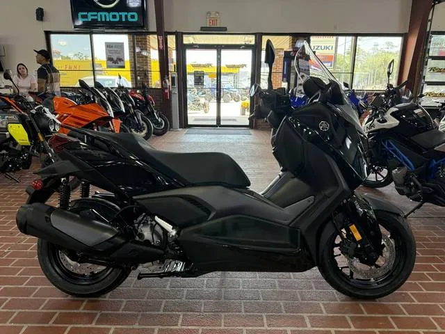 2026 Yamaha XMAX — front three-quarter view