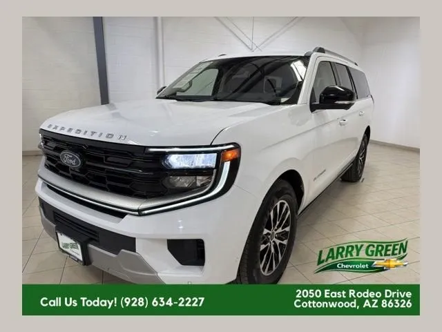 2025 Ford Expedition Max Platinum in White — front three-quarter view
