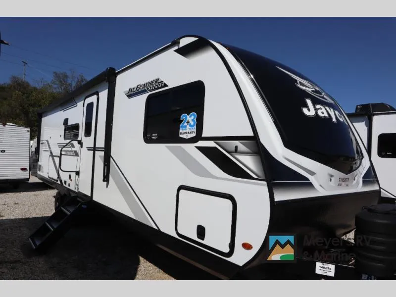 2026 Jayco Jay Feather 28RB — front three-quarter view